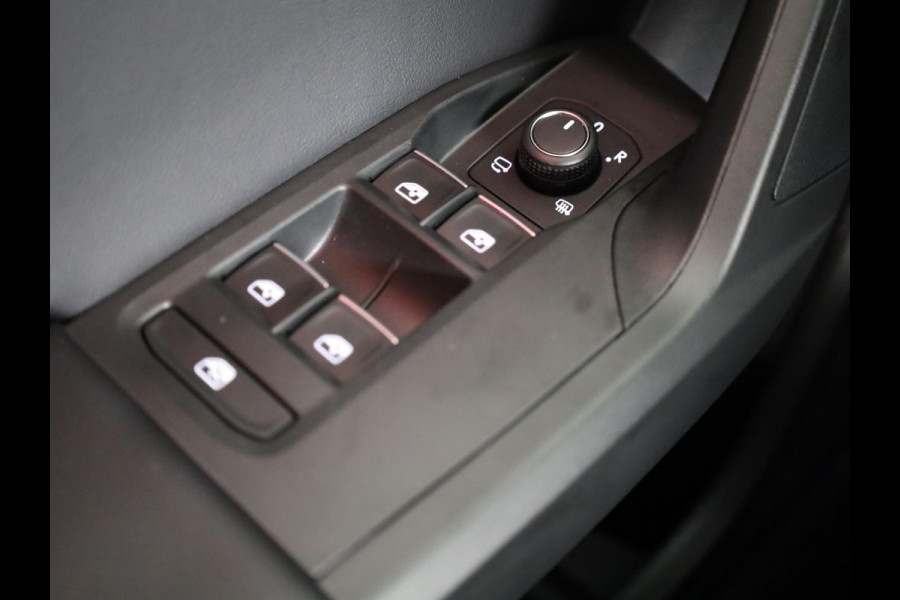 Seat Leon 1.5 TSI 204pk e-Hybrid FR Business | Black Pack | Trekhaak | Led Matrix