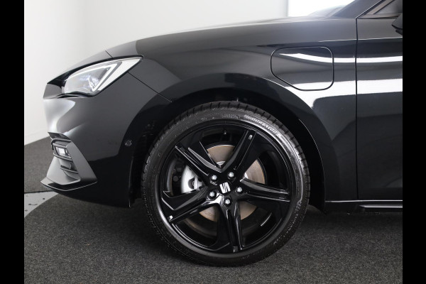 Seat Leon 1.5 TSI 204pk e-Hybrid FR Business | Black Pack | Trekhaak | Led Matrix