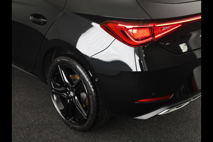 Seat Leon 1.5 TSI 204pk e-Hybrid FR Business | Black Pack | Trekhaak | Led Matrix