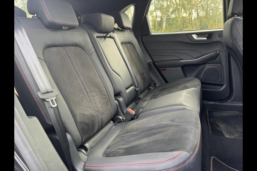 Ford Kuga 2.5 PHEV ST-Line X 243pk | SCI | Wegklapbare trekhaak | Panoramadak | Winter Pack | Head up Display | All season banden