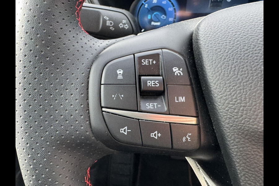 Ford Kuga 2.5 PHEV ST-Line X 243pk | SCI | Wegklapbare trekhaak | Panoramadak | Winter Pack | Head up Display | All season banden