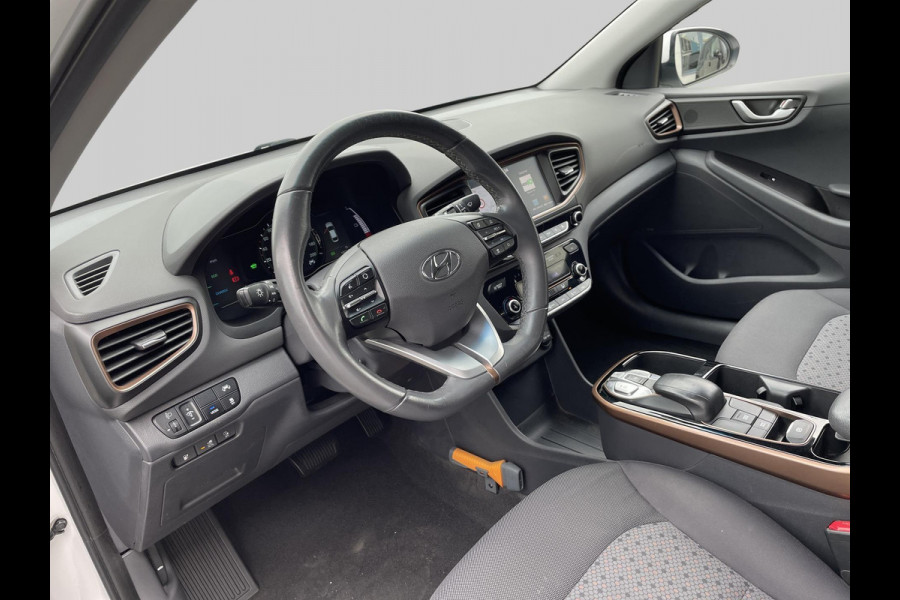 Hyundai IONIQ Comfort EV | Navigatie | Parkeer camera