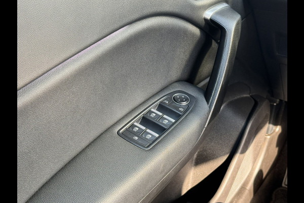 Renault Captur 1.6 E-Tech plug-in hybrid 160 techno | Automaat | Carplay | camera | PDC | Navigatie | LMV 18''