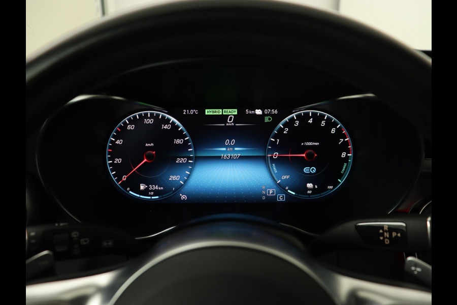Mercedes-Benz C-Klasse 300e AMG Limited | Panoramadak | 360 Camera | Stoelverwarming | Carplay | Matrix LED | Leder/Alcantara | Navigatie | Park Assist | Sfeerverlichting | PHEV | Plug In Mercedes-Benz C-Klasse 300e AMG Limited | Panoramadak | 360 Camera | Stoelverwarming | Carplay | Matrix LED | Leder/Alcantara | Navigatie | Park Assist | Sfeerverlichting | PHEV | Plug In
