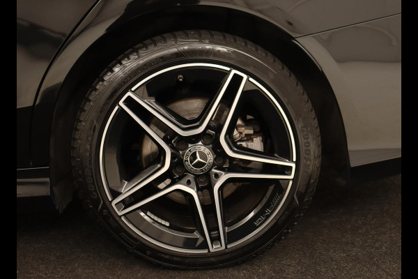 Mercedes-Benz C-Klasse 300e AMG Limited | Panoramadak | 360 Camera | Stoelverwarming | Carplay | Matrix LED | Leder/Alcantara | Navigatie | Park Assist | Sfeerverlichting | PHEV | Plug In Mercedes-Benz C-Klasse 300e AMG Limited | Panoramadak | 360 Camera | Stoelverwarming | Carplay | Matrix LED | Leder/Alcantara | Navigatie | Park Assist | Sfeerverlichting | PHEV | Plug In