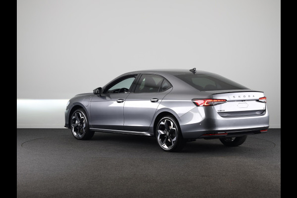 Škoda Superb Sportline Business PHEV 1.5 TSI 204 pk 6 vers. DSG | Canton | 19 inch lichtmetalen velgen | Travel assist plus | Winterpakket