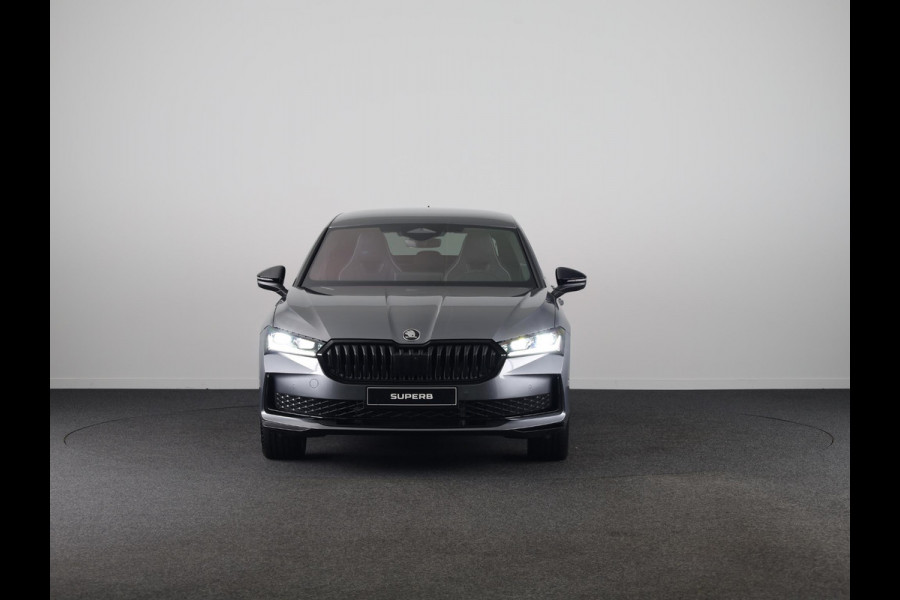 Škoda Superb Sportline Business PHEV 1.5 TSI 204 pk 6 vers. DSG | Canton | 19 inch lichtmetalen velgen | Travel assist plus | Winterpakket