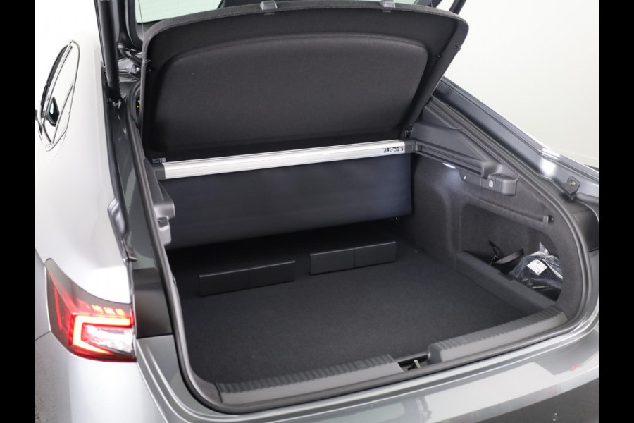 Škoda Superb Sportline Business PHEV 1.5 TSI 204 pk 6 vers. DSG | Canton | 19 inch lichtmetalen velgen | Travel assist plus | Winterpakket