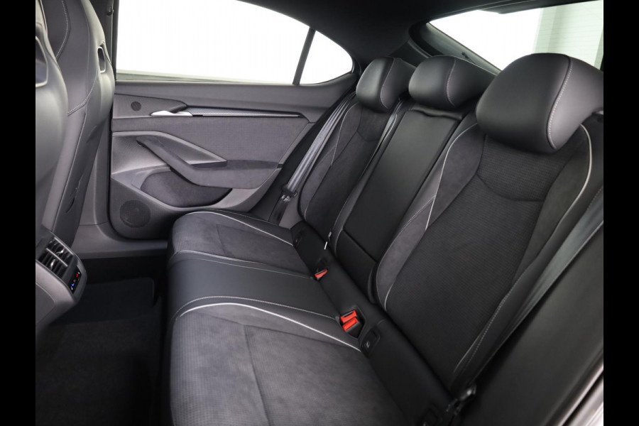 Škoda Superb Sportline Business PHEV 1.5 TSI 204 pk 6 vers. DSG | Canton | 19 inch lichtmetalen velgen | Travel assist plus | Winterpakket