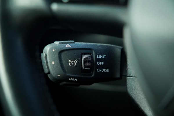 DS DS 3 Crossback 1.2 PureTech Grand Chic / Opera / Aut / Adaptive Cruise / Carplay / Leder