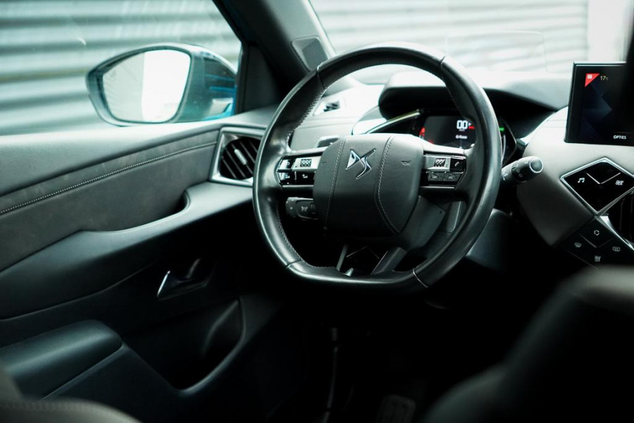 DS DS 3 Crossback 1.2 PureTech Grand Chic / Opera / Aut / Adaptive Cruise / Carplay / Leder