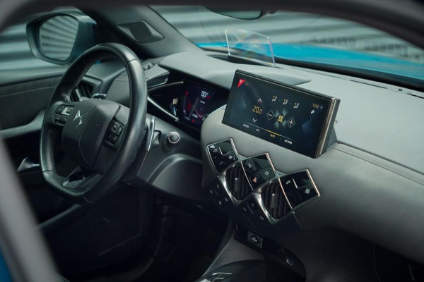 DS DS 3 Crossback 1.2 PureTech Grand Chic / Opera / Aut / Adaptive Cruise / Carplay / Leder