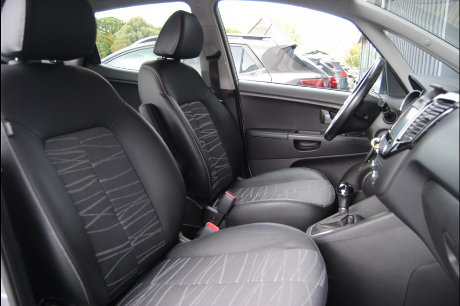 Kia Venga 1.6 CVVT Dyn.Pl.Line Kia Venga 1.6 CVVT Dyn.Pl.Line