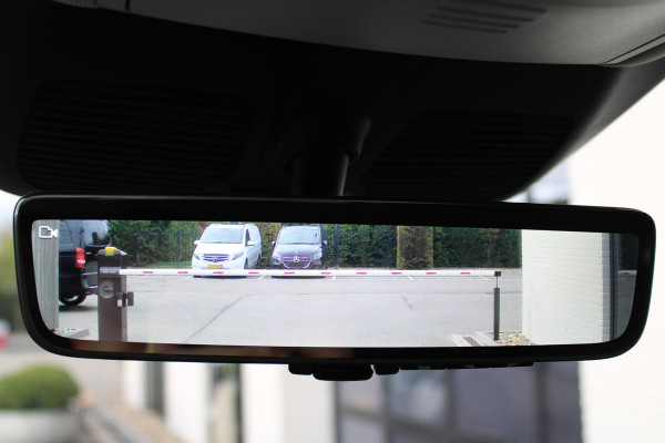 Mercedes-Benz V-Klasse 300d / XXL / 8-Persoons / Incl. BTW-BPM / Edition / 2x Elec Schuifdeur / 360 Camera / Vol Opties / NIEUWSTAAT Mercedes-Benz V-Klasse 300d / XXL / 8-Persoons / Incl. BTW-BPM / Edition / 2x Elec Schuifdeur / 360 Camera / Vol Opties / NIEUWSTAAT