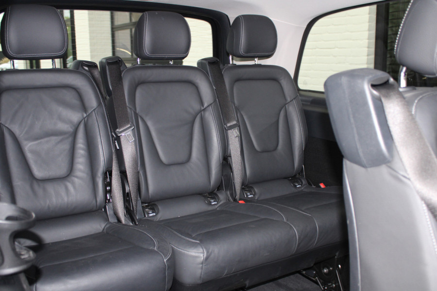 Mercedes-Benz V-Klasse 300d / XXL / 8-Persoons / Incl. BTW-BPM / Edition / 2x Elec Schuifdeur / 360 Camera / Vol Opties / NIEUWSTAAT Mercedes-Benz V-Klasse 300d / XXL / 8-Persoons / Incl. BTW-BPM / Edition / 2x Elec Schuifdeur / 360 Camera / Vol Opties / NIEUWSTAAT
