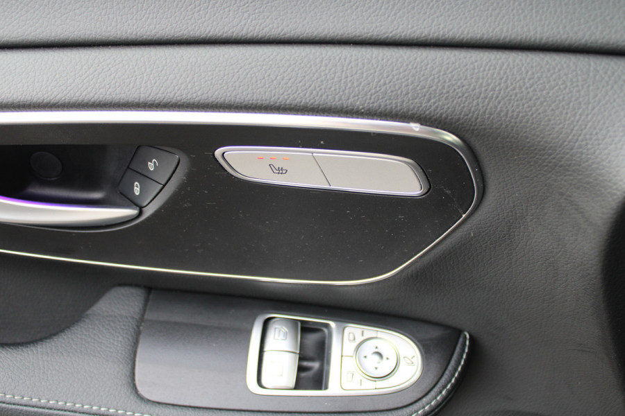 Mercedes-Benz V-Klasse 300d / XXL / 8-Persoons / Incl. BTW-BPM / Edition / 2x Elec Schuifdeur / 360 Camera / Vol Opties / NIEUWSTAAT Mercedes-Benz V-Klasse 300d / XXL / 8-Persoons / Incl. BTW-BPM / Edition / 2x Elec Schuifdeur / 360 Camera / Vol Opties / NIEUWSTAAT