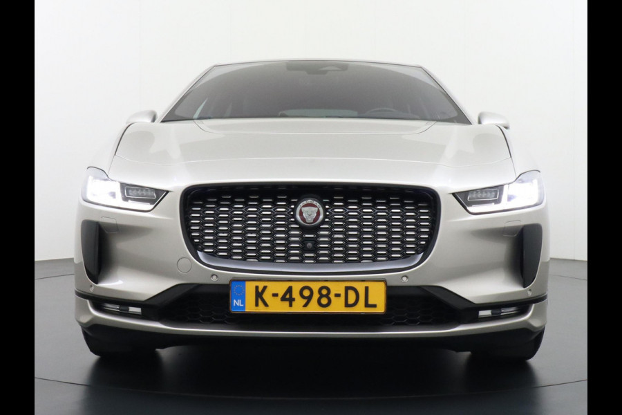 Jaguar I-PACE EV320 HSE 90 kWh VAN: €32.900,- VOOR: €28.877,- UW EINDEJAARSVOORDEEL: €4.023 | SOH 100% 3 FASE LADEN! | 360 CAMERA | ELEK. STOEL | STOEL/ STUUR VERWARMING | RIJKLAARPRIJS incl. 12 mnd BOVAG