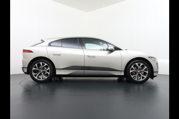 Jaguar I-PACE EV320 HSE 90 kWh VAN: €32.900,- VOOR: €28.877,- UW EINDEJAARSVOORDEEL: €4.023 | SOH 100% 3 FASE LADEN! | 360 CAMERA | ELEK. STOEL | STOEL/ STUUR VERWARMING | RIJKLAARPRIJS incl. 12 mnd BOVAG
