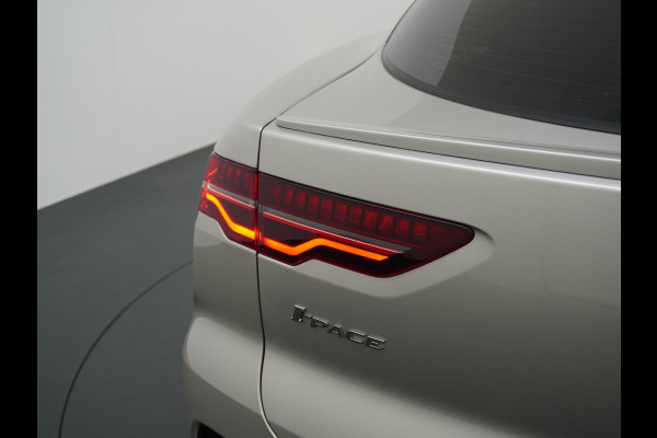 Jaguar I-PACE EV320 HSE 90 kWh VAN: €32.900,- VOOR: €28.877,- UW EINDEJAARSVOORDEEL: €4.023 | SOH 100% 3 FASE LADEN! | 360 CAMERA | ELEK. STOEL | STOEL/ STUUR VERWARMING | RIJKLAARPRIJS incl. 12 mnd BOVAG
