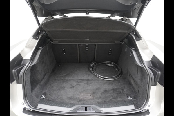 Jaguar I-PACE EV320 HSE 90 kWh VAN: €32.900,- VOOR: €28.877,- UW EINDEJAARSVOORDEEL: €4.023 | SOH 100% 3 FASE LADEN! | 360 CAMERA | ELEK. STOEL | STOEL/ STUUR VERWARMING | RIJKLAARPRIJS incl. 12 mnd BOVAG