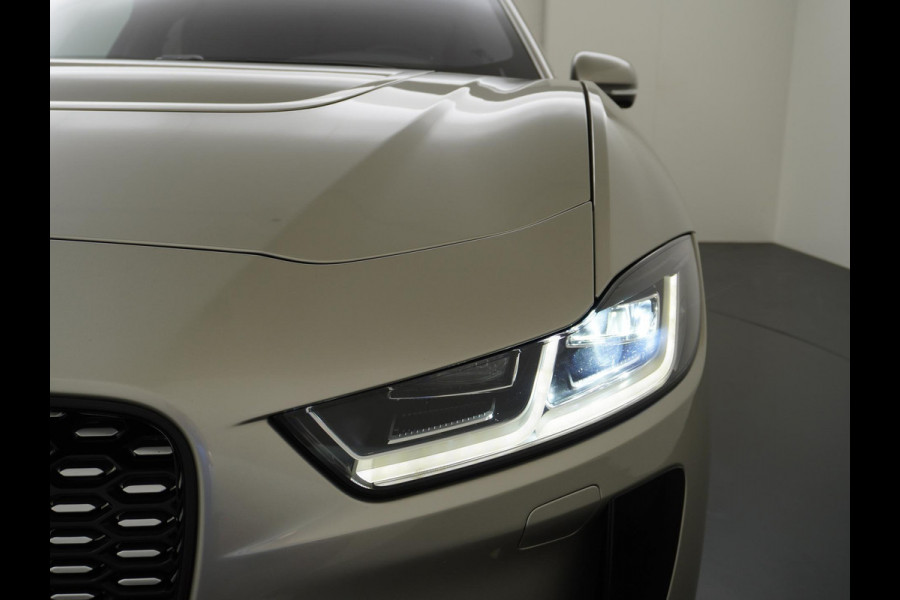 Jaguar I-PACE EV320 HSE 90 kWh VAN: €32.900,- VOOR: €28.877,- UW EINDEJAARSVOORDEEL: €4.023 | SOH 100% 3 FASE LADEN! | 360 CAMERA | ELEK. STOEL | STOEL/ STUUR VERWARMING | RIJKLAARPRIJS incl. 12 mnd BOVAG