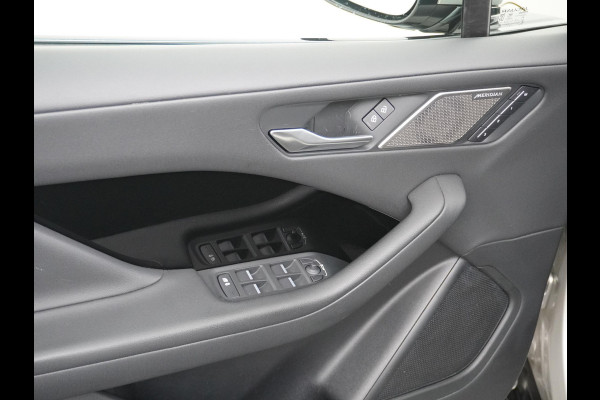 Jaguar I-PACE EV320 HSE 90 kWh VAN: €32.900,- VOOR: €28.877,- UW EINDEJAARSVOORDEEL: €4.023 | SOH 100% 3 FASE LADEN! | 360 CAMERA | ELEK. STOEL | STOEL/ STUUR VERWARMING | RIJKLAARPRIJS incl. 12 mnd BOVAG