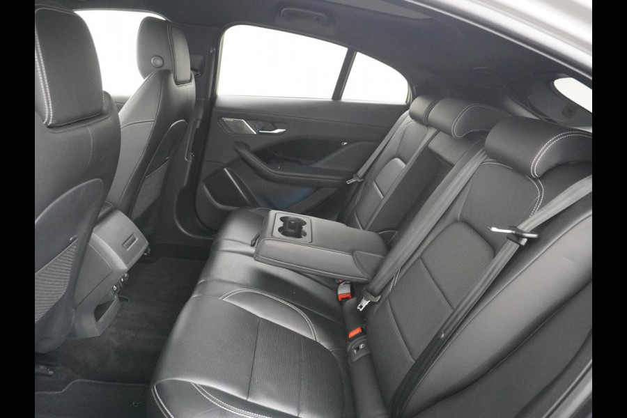 Jaguar I-PACE EV320 HSE 90 kWh VAN: €32.900,- VOOR: €28.877,- UW EINDEJAARSVOORDEEL: €4.023 | SOH 100% 3 FASE LADEN! | 360 CAMERA | ELEK. STOEL | STOEL/ STUUR VERWARMING | RIJKLAARPRIJS incl. 12 mnd BOVAG