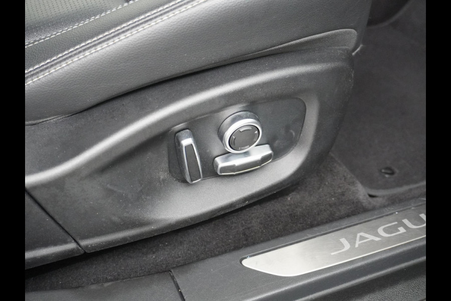 Jaguar I-PACE EV320 HSE 90 kWh VAN: €32.900,- VOOR: €28.877,- UW EINDEJAARSVOORDEEL: €4.023 | SOH 100% 3 FASE LADEN! | 360 CAMERA | ELEK. STOEL | STOEL/ STUUR VERWARMING | RIJKLAARPRIJS incl. 12 mnd BOVAG