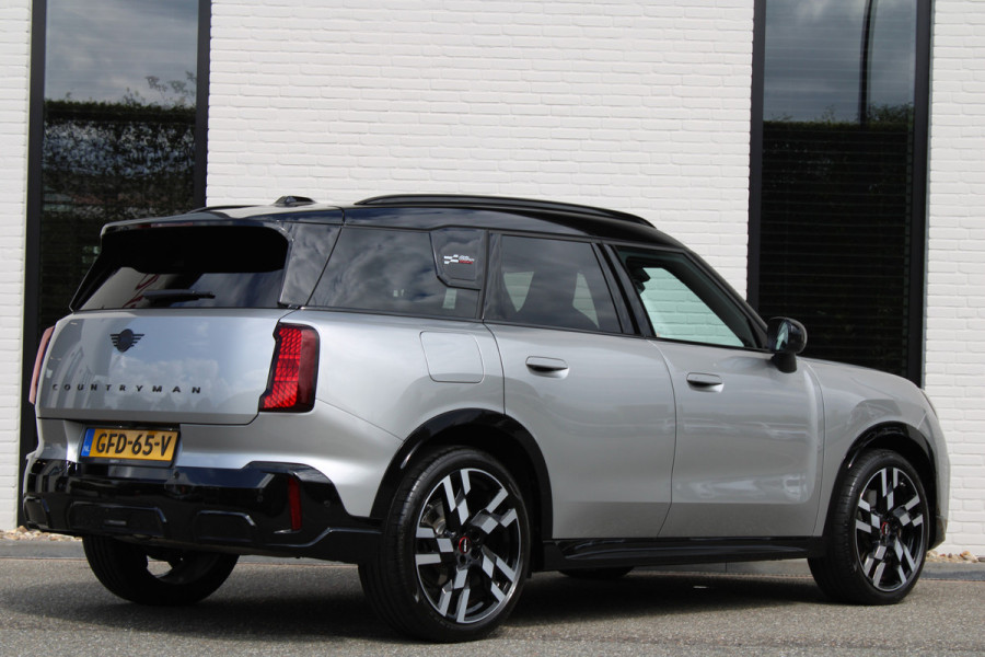 MINI Countryman 1.5 C John Cooper Works XL / NL-auto / Panorama / 9.000km / Vol Opties / NIEUWSTAAT