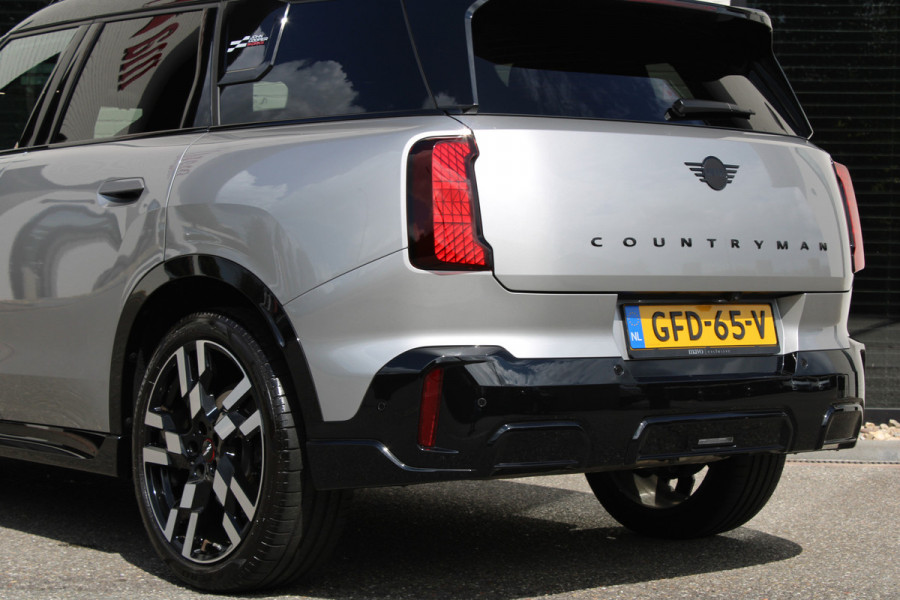 MINI Countryman 1.5 C John Cooper Works XL / NL-auto / Panorama / 9.000km / Vol Opties / NIEUWSTAAT
