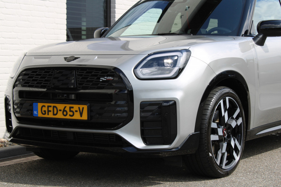 MINI Countryman 1.5 C John Cooper Works XL / NL-auto / Panorama / 9.000km / Vol Opties / NIEUWSTAAT