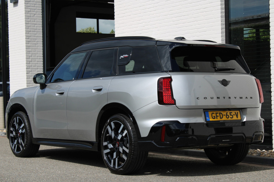 MINI Countryman 1.5 C John Cooper Works XL / NL-auto / Panorama / 9.000km / Vol Opties / NIEUWSTAAT