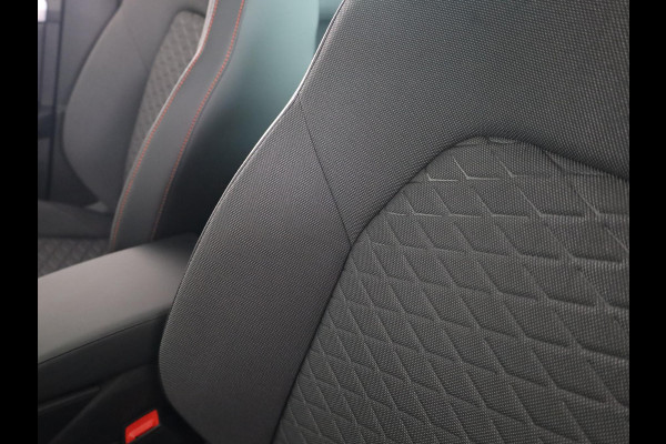 Seat Leon Sportstourer FR Business PHEV 1.5 TSI 204 pk 6 versn. DSG | Black Pack | Trekhaak |  Safe & Driving Pack | | 18 inch