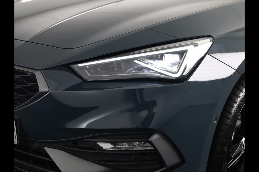 Seat Leon Sportstourer FR Business PHEV 1.5 TSI 204 pk 6 versn. DSG | Black Pack | Trekhaak |  Safe & Driving Pack | | 18 inch