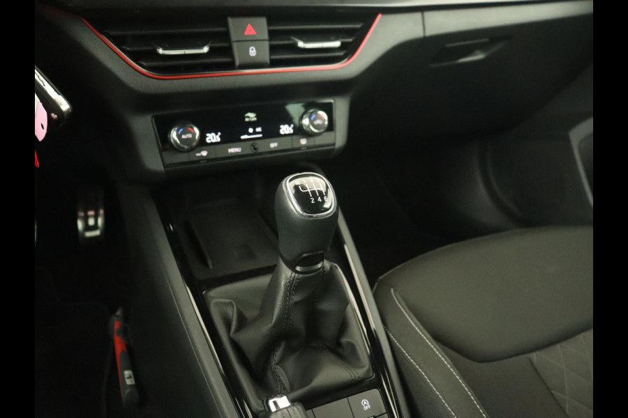 Škoda Kamiq 1.0 TSI Sport | Carplay | Climate control | Parkeerhulp | Cruise control | Full LED | DAB | Sportstoelen | Bluetooth | Sportstuur Škoda Kamiq 1.0 TSI Sport | Carplay | Climate control | Parkeerhulp | Cruise control | Full LED | DAB | Sportstoelen | Bluetooth | Sportstuur