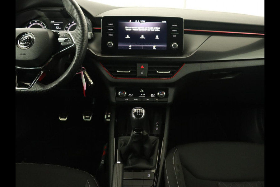 Škoda Kamiq 1.0 TSI Sport | Carplay | Climate control | Parkeerhulp | Cruise control | Full LED | DAB | Sportstoelen | Bluetooth | Sportstuur Škoda Kamiq 1.0 TSI Sport | Carplay | Climate control | Parkeerhulp | Cruise control | Full LED | DAB | Sportstoelen | Bluetooth | Sportstuur