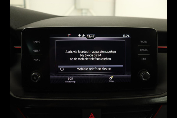 Škoda Kamiq 1.0 TSI Sport | Carplay | Climate control | Parkeerhulp | Cruise control | Full LED | DAB | Sportstoelen | Bluetooth | Sportstuur Škoda Kamiq 1.0 TSI Sport | Carplay | Climate control | Parkeerhulp | Cruise control | Full LED | DAB | Sportstoelen | Bluetooth | Sportstuur