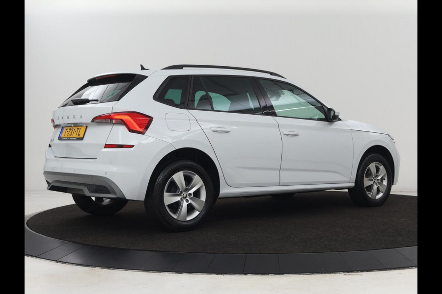 Škoda Kamiq 1.0 TSI Sport | Carplay | Climate control | Parkeerhulp | Cruise control | Full LED | DAB | Sportstoelen | Bluetooth | Sportstuur Škoda Kamiq 1.0 TSI Sport | Carplay | Climate control | Parkeerhulp | Cruise control | Full LED | DAB | Sportstoelen | Bluetooth | Sportstuur