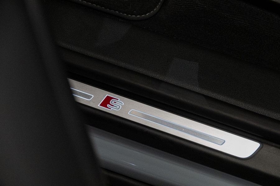 Audi Q8 50 TDI quattro Pro Line S *Bang & Olufsen / Panoramadak / Soft-Close / Keyless / HUD / Surround View* Audi Q8 50 TDI quattro Pro Line S *Bang & Olufsen / Panoramadak / Soft-Close / Keyless / HUD / Surround View*