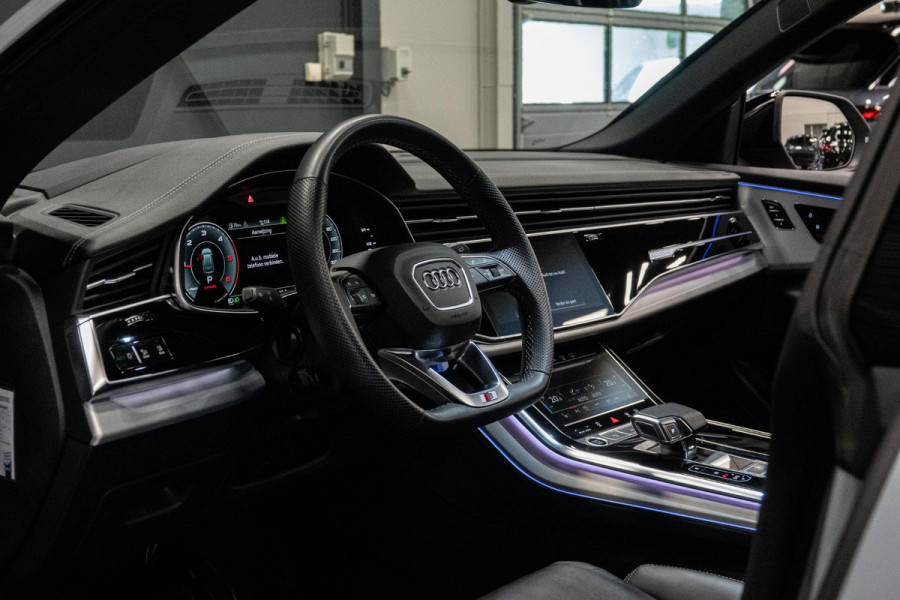Audi Q8 50 TDI quattro Pro Line S *Bang & Olufsen / Panoramadak / Soft-Close / Keyless / HUD / Surround View* Audi Q8 50 TDI quattro Pro Line S *Bang & Olufsen / Panoramadak / Soft-Close / Keyless / HUD / Surround View*