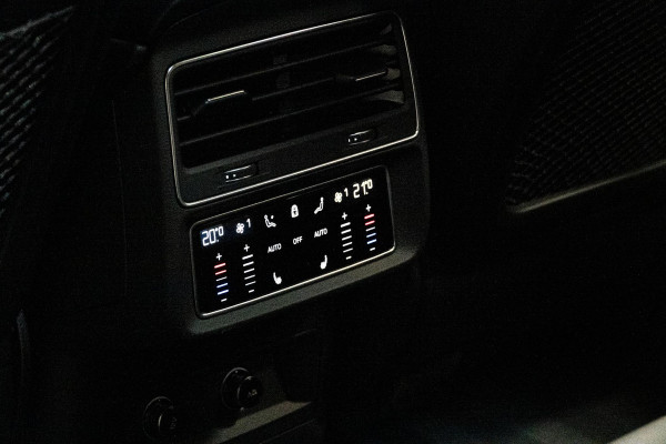 Audi Q8 50 TDI quattro Pro Line S *Bang & Olufsen / Panoramadak / Soft-Close / Keyless / HUD / Surround View* Audi Q8 50 TDI quattro Pro Line S *Bang & Olufsen / Panoramadak / Soft-Close / Keyless / HUD / Surround View*