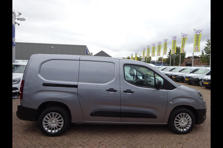 Toyota PROACE CITY 1.5 D-4D Navigator Long 130 PK NAVI CRUISE PDC Toyota PROACE CITY 1.5 D-4D Navigator Long 130 PK NAVI CRUISE PDC