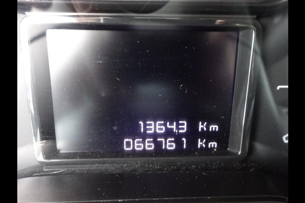 Toyota PROACE CITY 1.5 D-4D Navigator Long 130 PK NAVI CRUISE PDC Toyota PROACE CITY 1.5 D-4D Navigator Long 130 PK NAVI CRUISE PDC