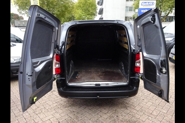 Toyota PROACE CITY 1.5 D-4D Navigator Long 130 PK NAVI CRUISE PDC Toyota PROACE CITY 1.5 D-4D Navigator Long 130 PK NAVI CRUISE PDC