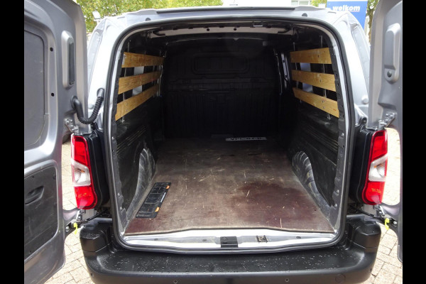 Toyota PROACE CITY 1.5 D-4D Navigator Long 130 PK NAVI CRUISE PDC Toyota PROACE CITY 1.5 D-4D Navigator Long 130 PK NAVI CRUISE PDC