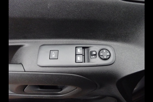 Toyota PROACE CITY 1.5 D-4D Navigator Long 130 PK NAVI CRUISE PDC Toyota PROACE CITY 1.5 D-4D Navigator Long 130 PK NAVI CRUISE PDC