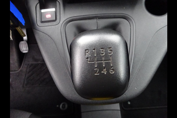 Toyota PROACE CITY 1.5 D-4D Navigator Long 130 PK NAVI CRUISE PDC Toyota PROACE CITY 1.5 D-4D Navigator Long 130 PK NAVI CRUISE PDC