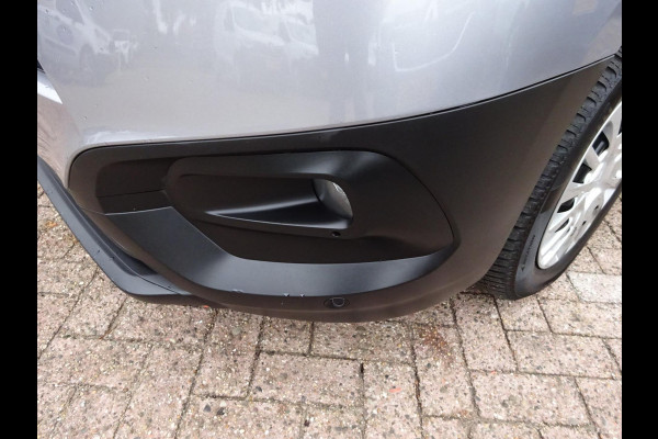 Toyota PROACE CITY 1.5 D-4D Navigator Long 130 PK NAVI CRUISE PDC Toyota PROACE CITY 1.5 D-4D Navigator Long 130 PK NAVI CRUISE PDC