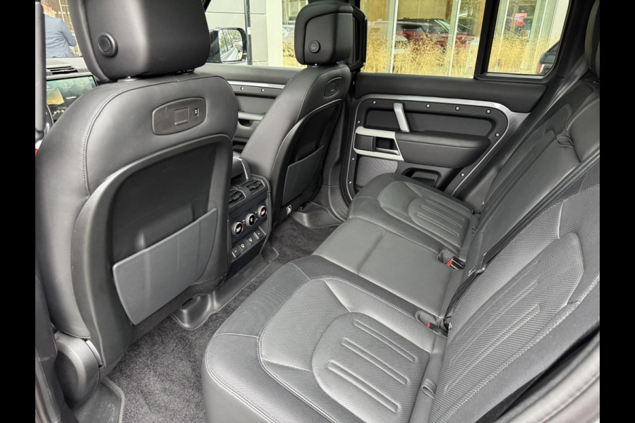 Land Rover Defender 110 P400e 110 X-Dynamic HSE Land Rover Defender 110 P400e 110 X-Dynamic HSE