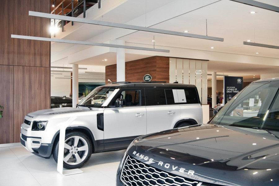 Land Rover Defender 110 P400e 110 X-Dynamic HSE Land Rover Defender 110 P400e 110 X-Dynamic HSE